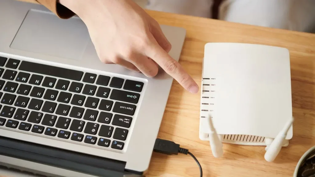 Mengapa penting untuk memperbarui firmware router (dan bagaimana melakukannya)